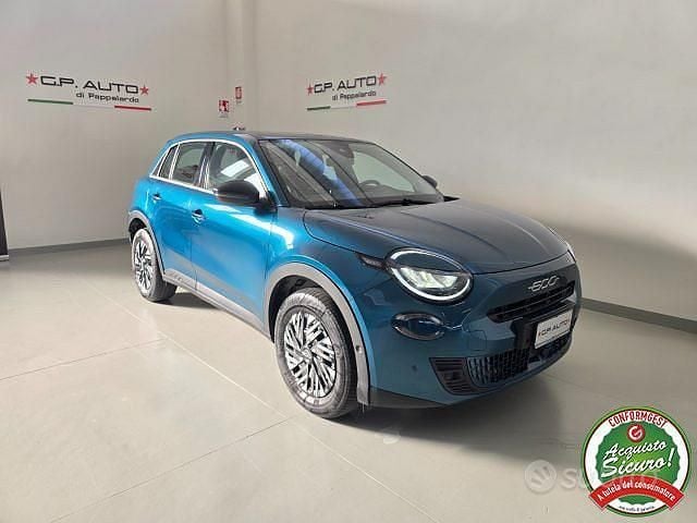 Usata Fiat 600 101 CV (74 kW) 2024 Blu SUV