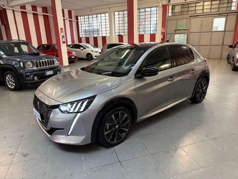 Grigio Usata 2021 Peugeot 208 GT Due volumi | 13.200 € (Buon prezzo) - Immagine 1/4