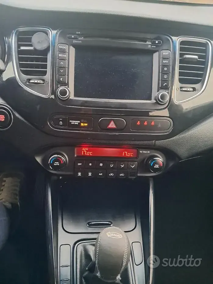 Usata Kia Carens 115 CV (84 kW) 2013 Bianco Monovolume