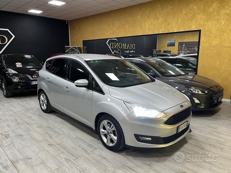 Begagnad Ford C-MAX 120 HK (88 kW) 2016 Grå Minibuss