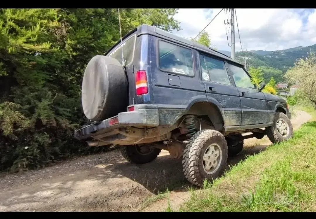 Usata Land Rover Discovery 113 CV (83 kW) 1997 Bluazzurro SUV