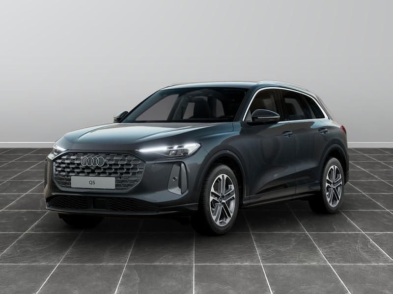 Grigio Nuova 2025 Audi Q5 Advanced SUV | 65.741 € - Immagine 1/4