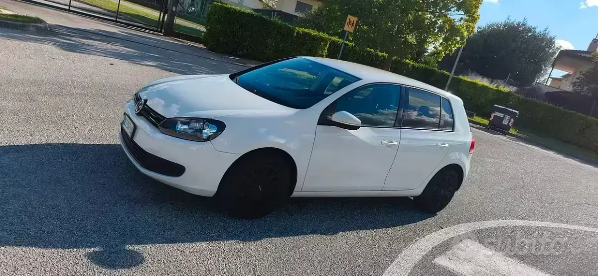 Usata VW Golf VII 80 CV (58 kW) 2015 Bianco Berlina