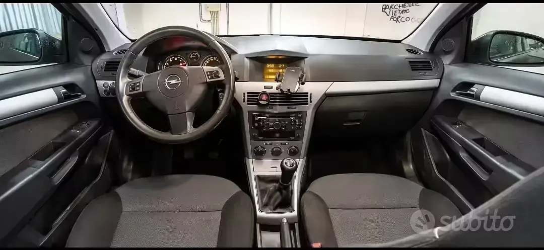 Usata Opel Astra 105 CV (77 kW) 2006 Station wagon