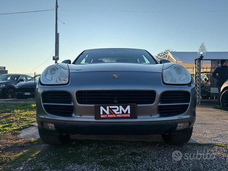 Usata Porsche Cayenne 250 CV (183 kW) 2006 Gray SUV