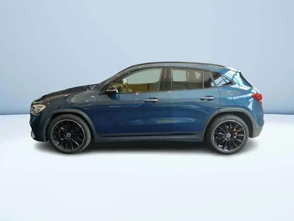 Usata Mercedes GLA200 Premium 150 CV (110 kW) 2023 Blu SUV