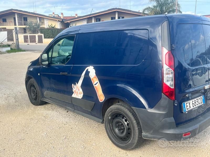 Usata Ford Tourneo Courier 95 CV (69 kW) 2014 Blu Monovolume