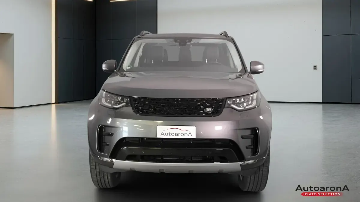 Usata Land Rover Discovery 5 HSE Luxury 241 CV (177 kW) 2019 Grigio scuro SUV