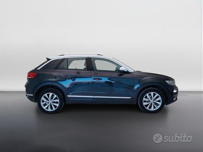 Usata VW T-Roc Style 115 CV (84 kW) 2019 Grigio SUV