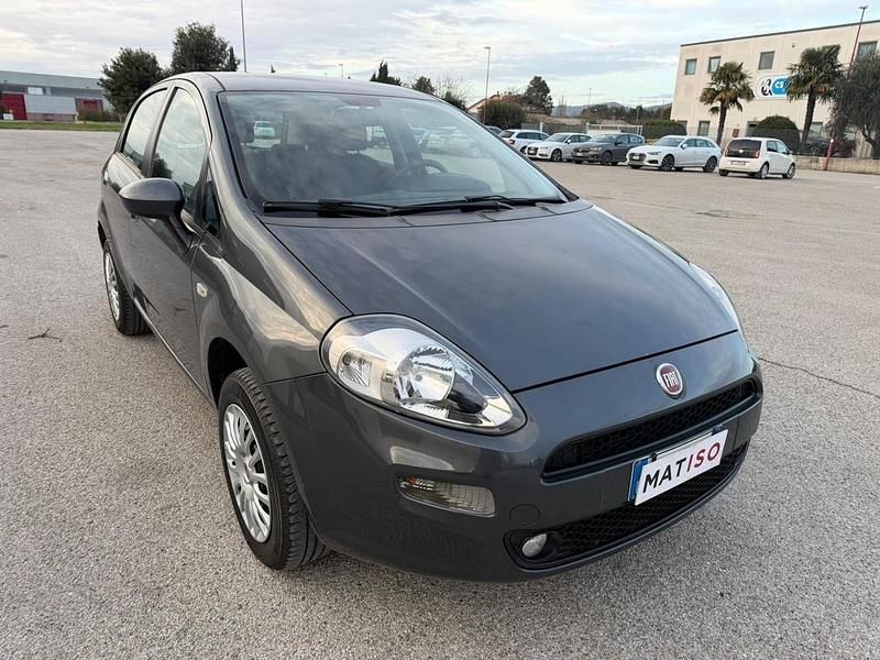 Usata Fiat Punto Lounge 105 CV (77 kW) 2015 Nero Berlina