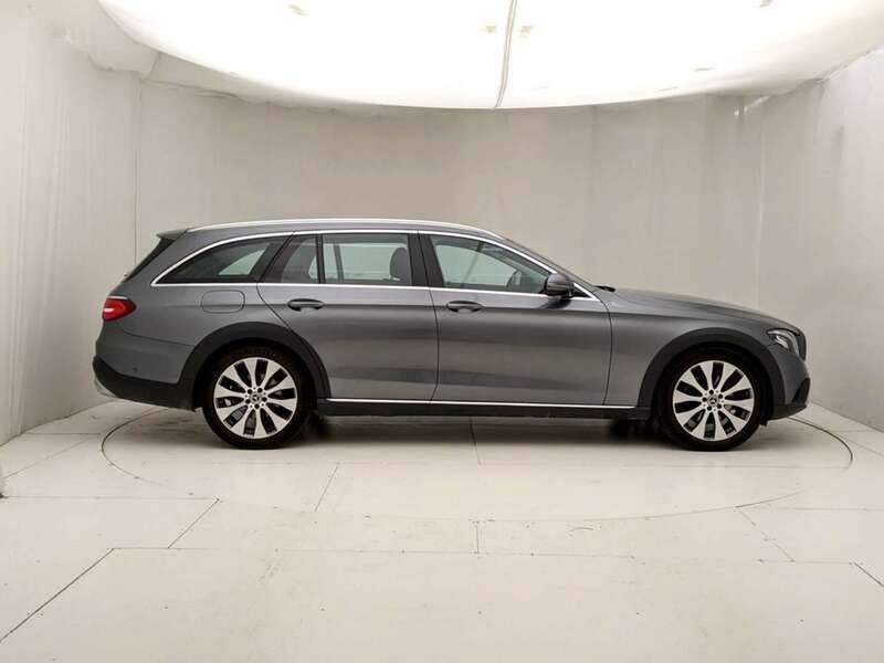 Usata Mercedes E220 All-Terrain Business 194 CV (142 kW) 2017 Grigio scuro Station wagon