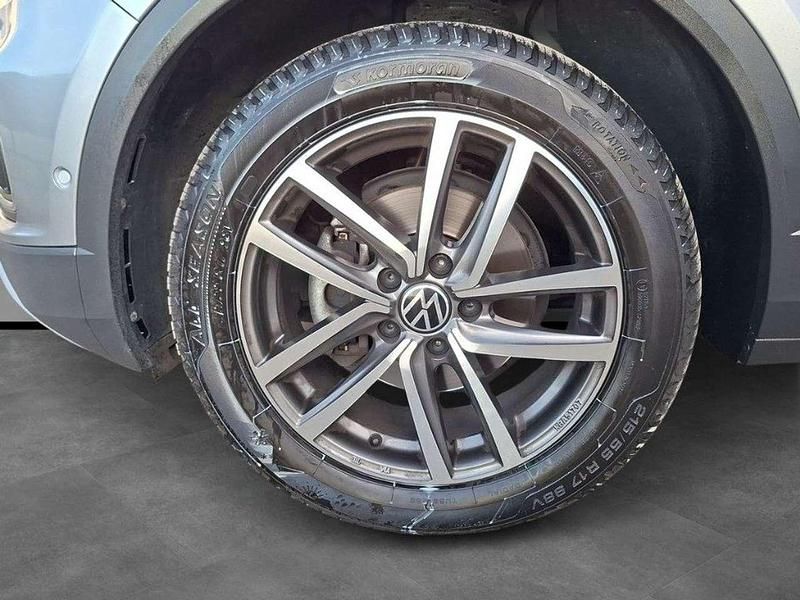 Usata VW T-Roc 150 CV (110 kW) 2023 Grigio SUV