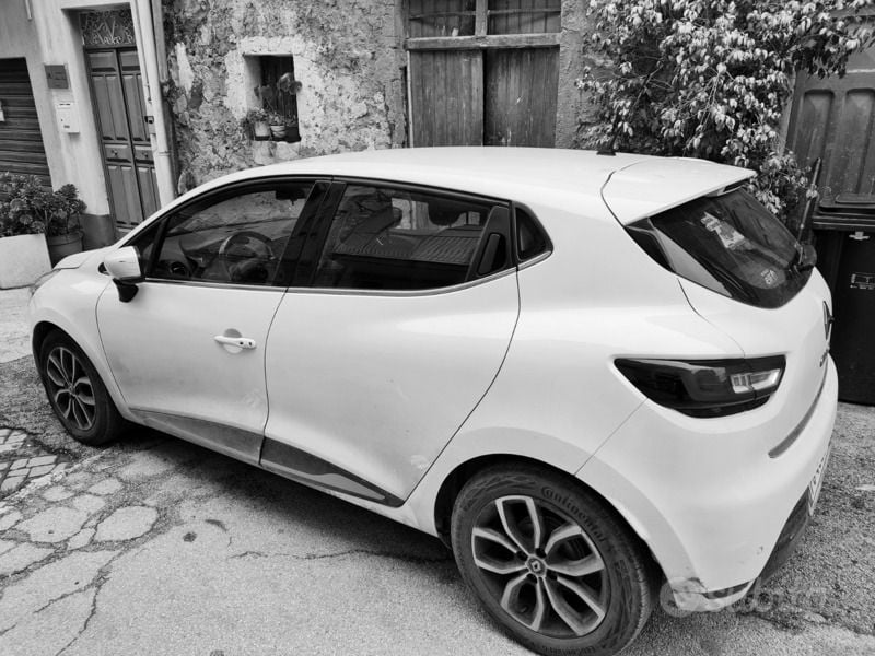 Usata Renault Clio IV 90 CV (66 kW) 2017 Bianco Utilitaria
