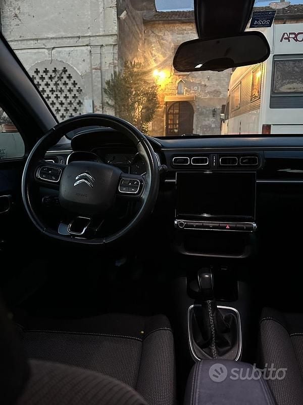 Usata Citroën C3 Shine 75 CV (55 kW) 2017 Nero Berlina
