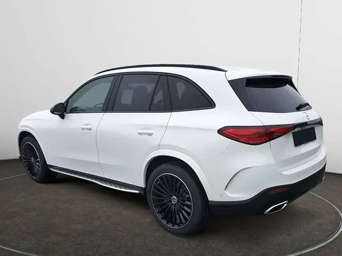 Usata Mercedes GLC220 AMG Line Premium Plus 197 CV (144 kW) 2025 Bianco SUV