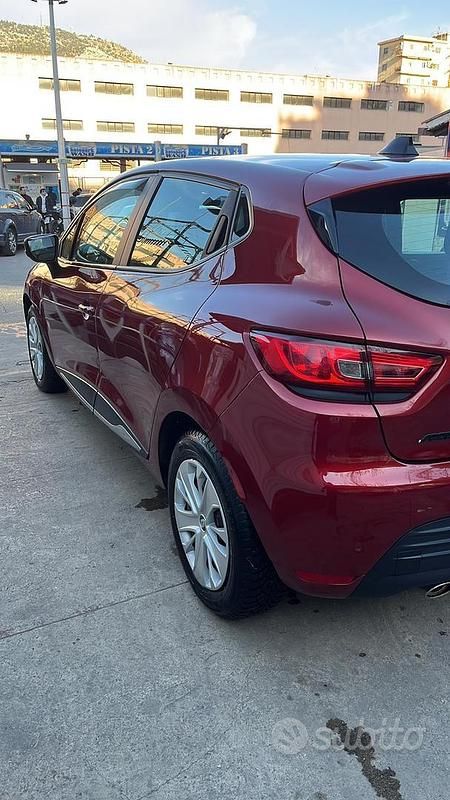 Usata Renault Clio IV Business 90 CV (66 kW) 2019 Rosso Berlina