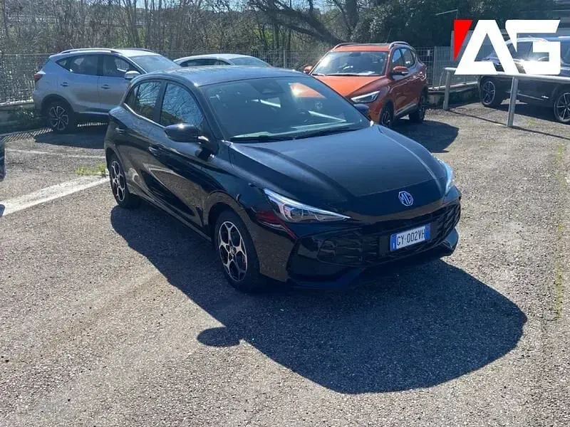 Usado MG MG3 Comfort 116 CV (85 kW) 2025 Negro Utilitario