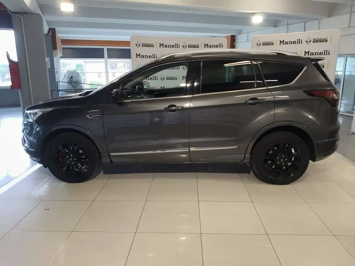 Usata Ford Kuga Vignale 150 CV (110 kW) 2017 Grigio SUV
