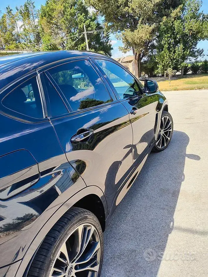 Usata BMW X6 M50 Sport Line 381 CV (280 kW) 2019 Blu SUV