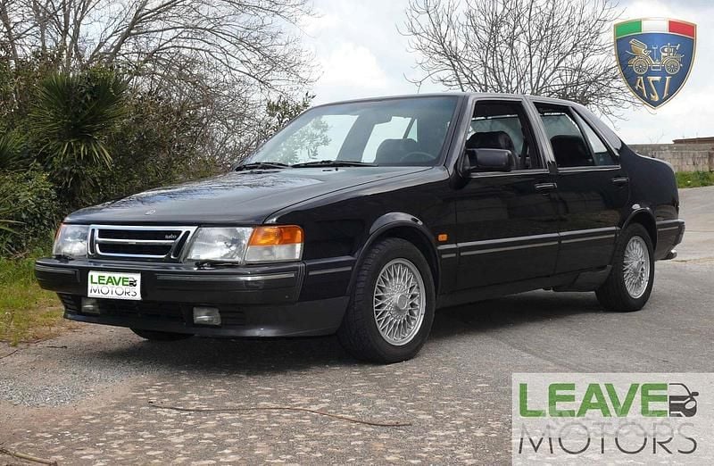 Begagnad Saab 9000 175 HK (128 kW) 1989 Svart Sedan