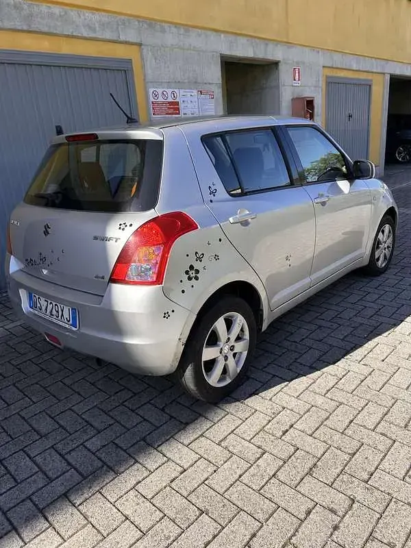 Usata Suzuki Swift GL 91 CV (66 kW) 2008 Utilitaria