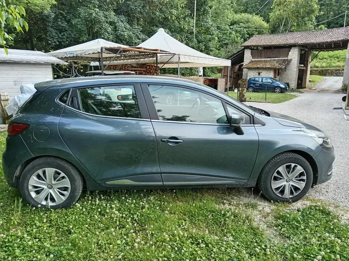 Usata Renault Clio IV 90 CV (66 kW) 2018 Grigio Berlina