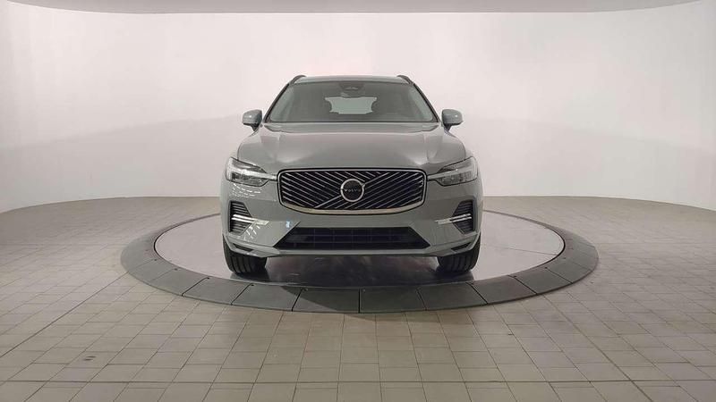 Nuova Volvo XC60 Core 250 CV (183 kW) 2026 Vapour grey metalizzato SUV