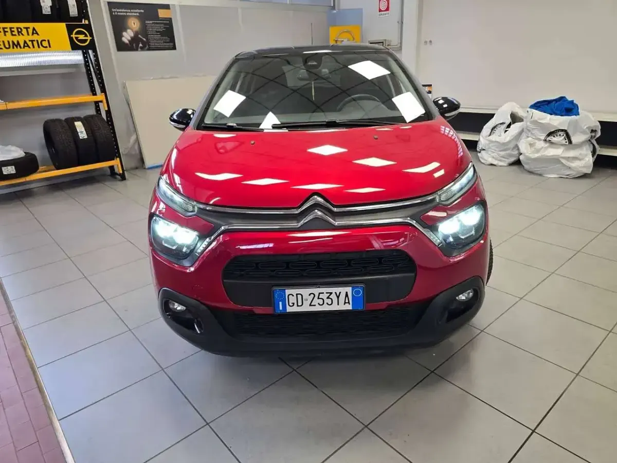 Usata Citroën C3 Shine 83 CV (61 kW) 2021 Rosso Utilitaria