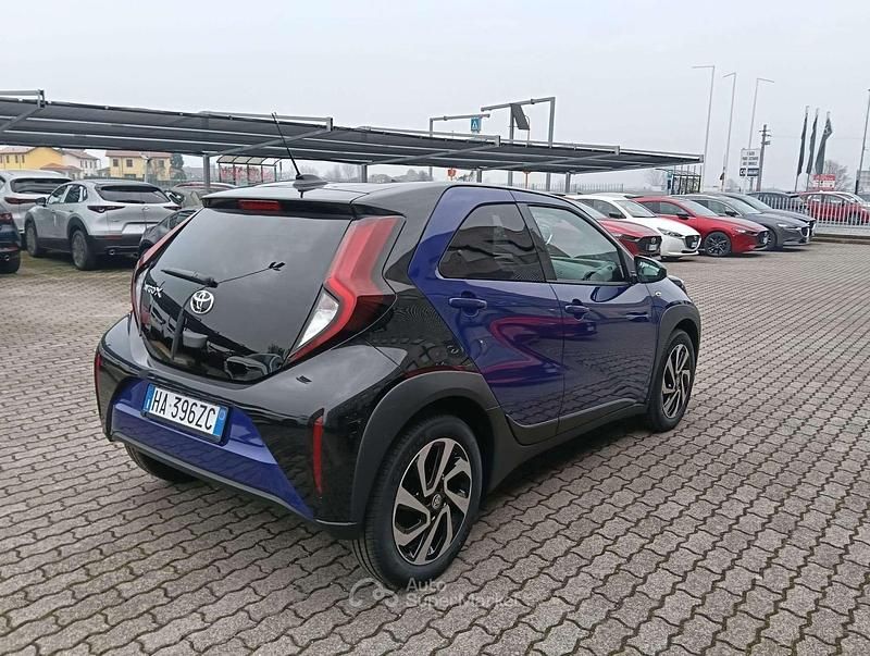 Nuova Toyota Aygo X Trend 72 CV (52 kW) 2026 Blu SUV