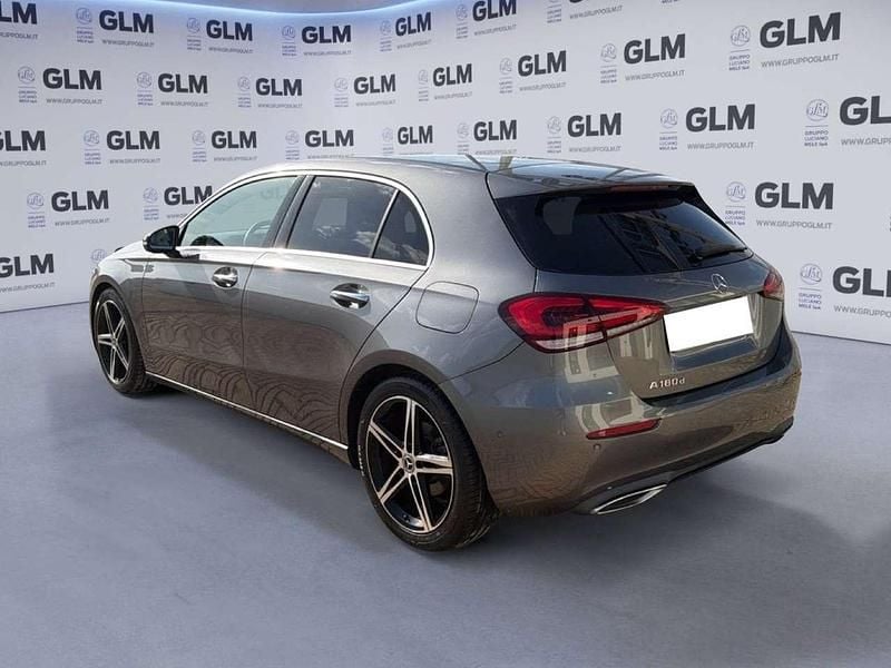 Usata Mercedes A180 116 CV (85 kW) 2018 Grigio Utilitaria