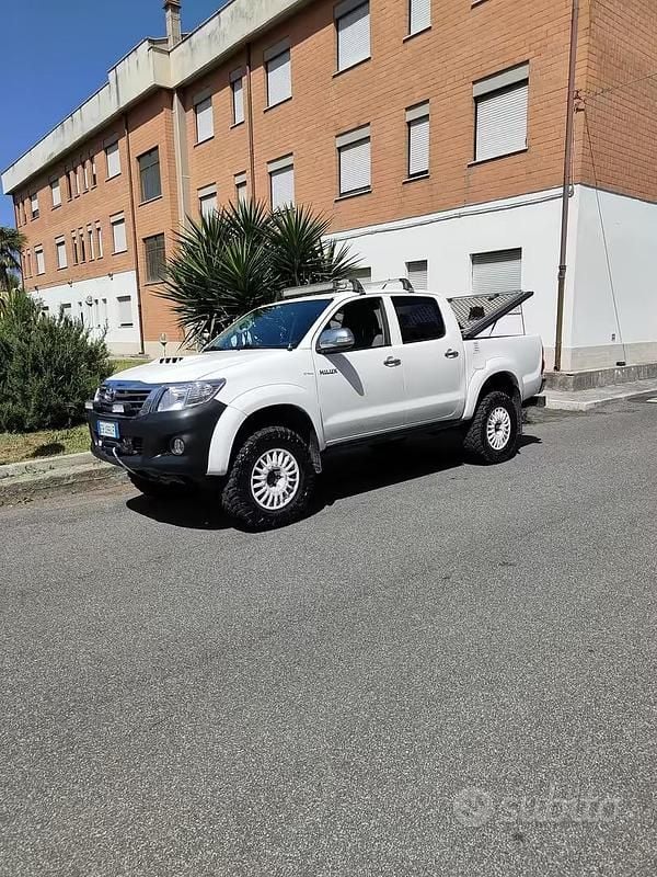 Usata Toyota HiLux 171 CV (125 kW) 2012 Bianco Pick-up