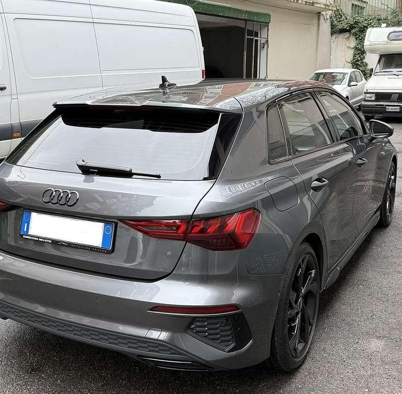 Usata Audi A3 S-Line 150 CV (110 kW) 2022 Grigio Berlina