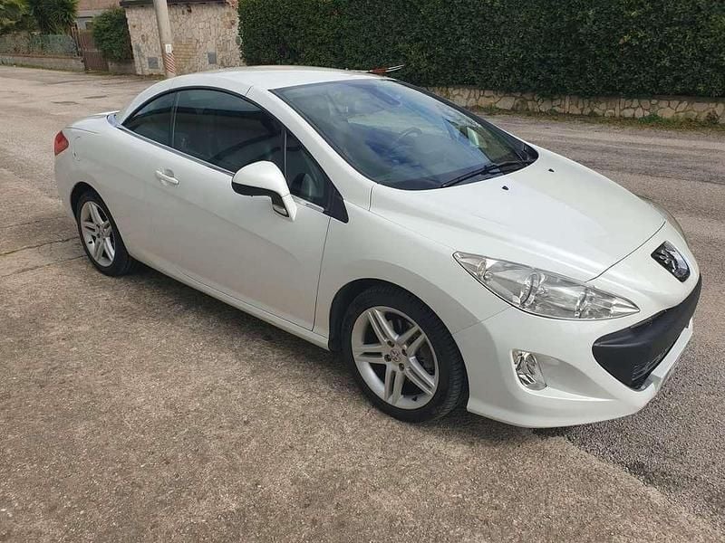 Usata Peugeot 308 CC 140 CV (102 kW) 2010 Cabrio