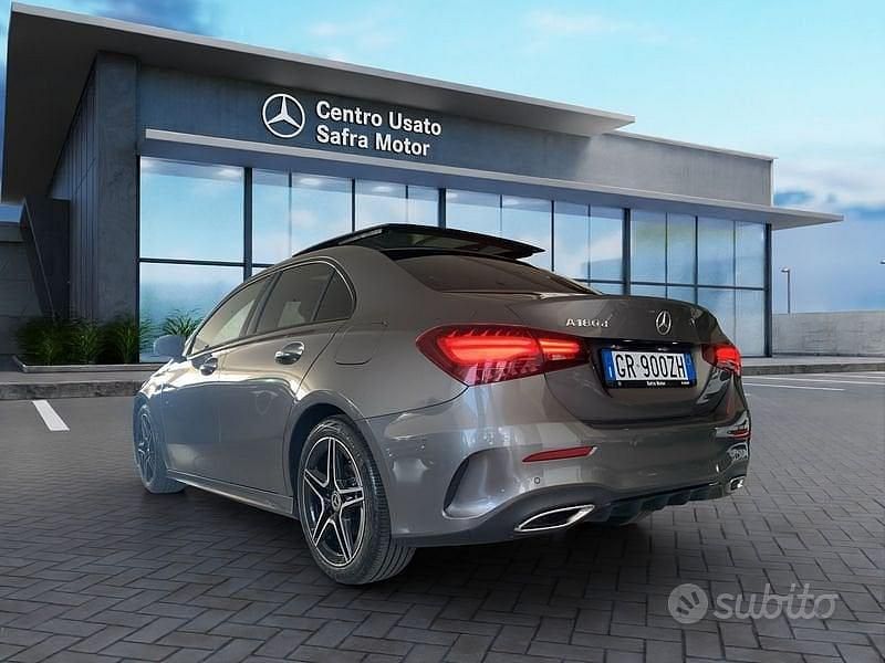 Usata Mercedes A180 Advanced Plus 116 CV (85 kW) 2024 Grigio scuro Berlina