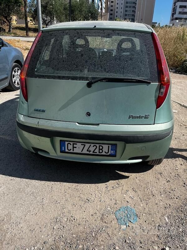 Usata Fiat Punto 54 CV (39 kW) 2003 Verde Utilitaria