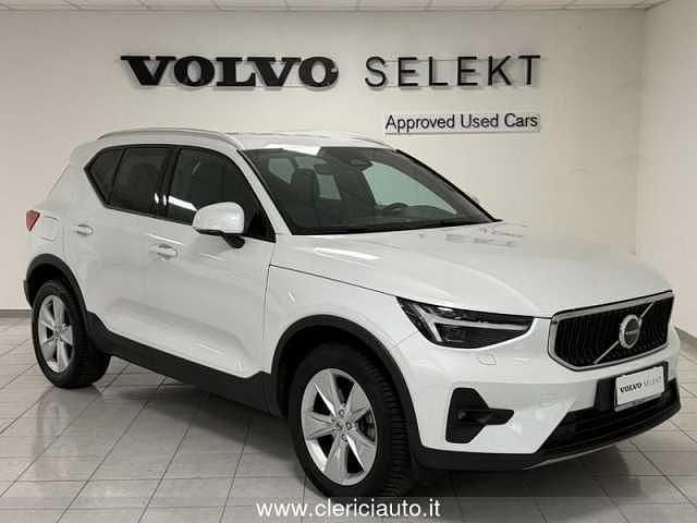 Usata Volvo XC40 120 CV (88 kW) 2025 Bianco SUV