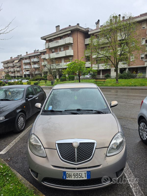 Usata Lancia Ypsilon 60 CV (44 kW) 2007 Utilitaria
