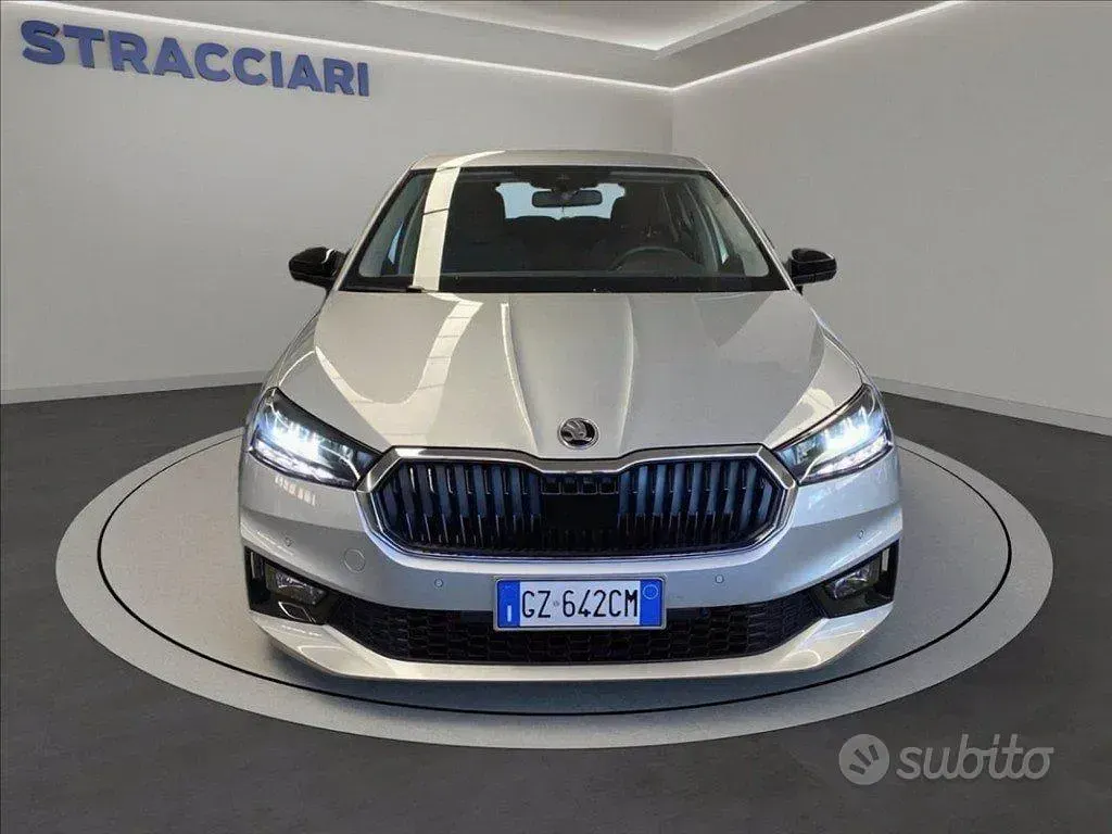 Usata Skoda Fabia 80 CV (58 kW) 2025 Grigio metallizzato Utilitaria