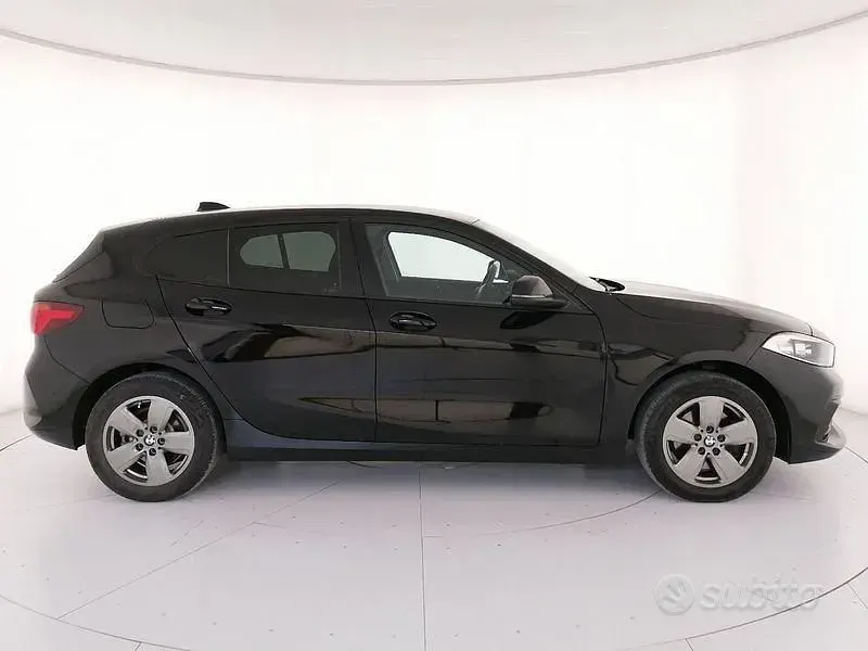 Usata BMW 116 Advantage 116 CV (85 kW) 2022 Nero Utilitaria
