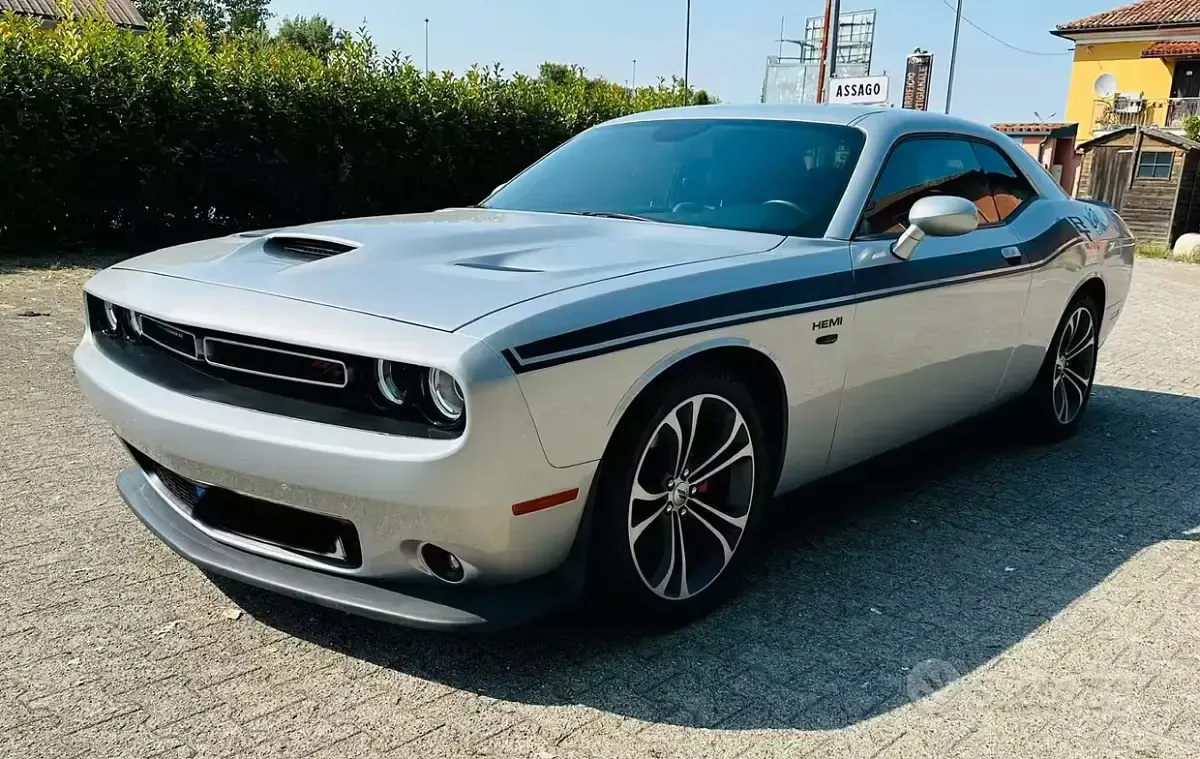 Usata Dodge Challenger 375 CV (275 kW) 2020 Grigio Coupé