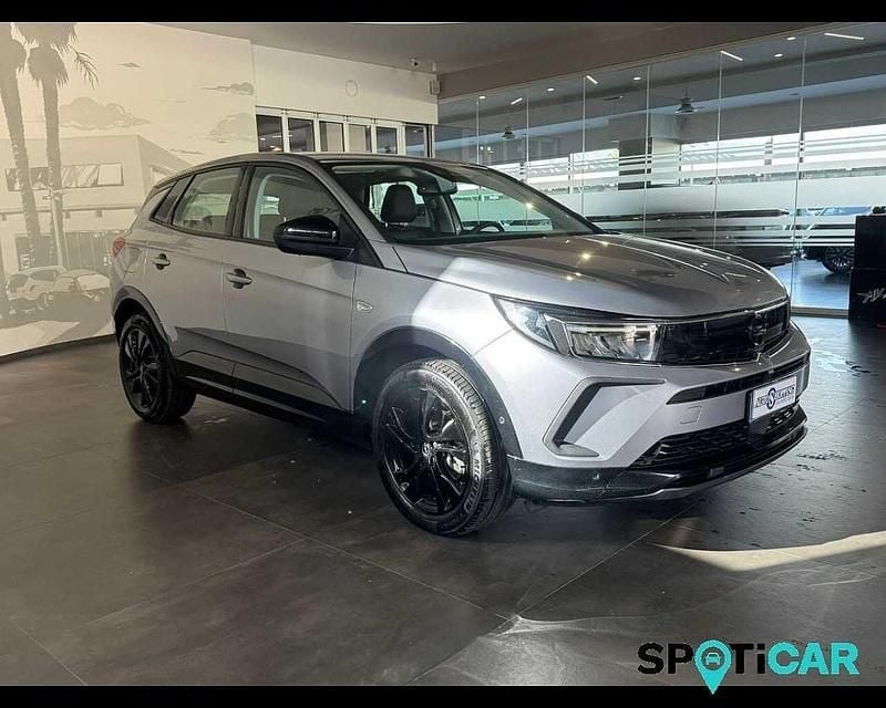 Usata Opel Grandland X 131 CV (96 kW) 2024 Grigio SUV