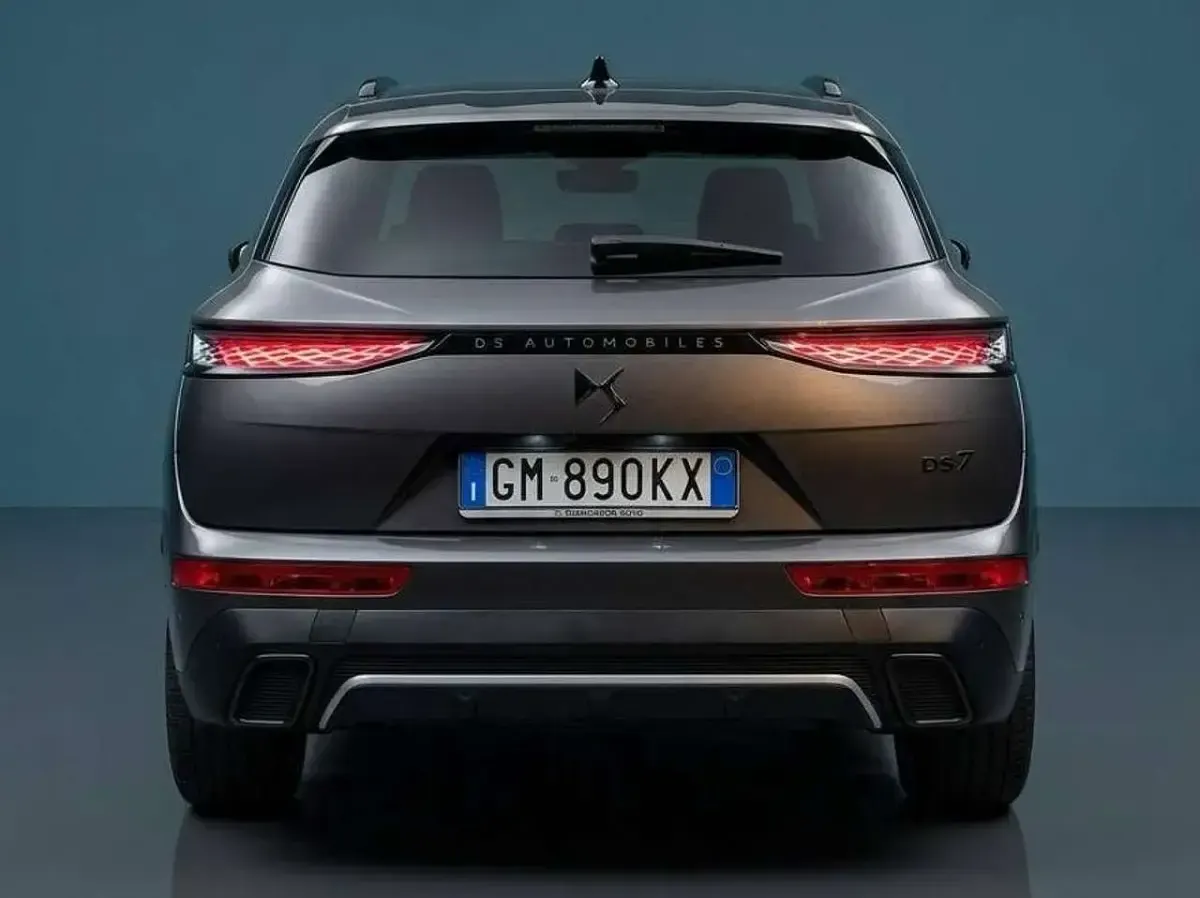 Usata DS Automobiles DS7 Crossback Performance 131 CV (96 kW) 2022 Grigio SUV