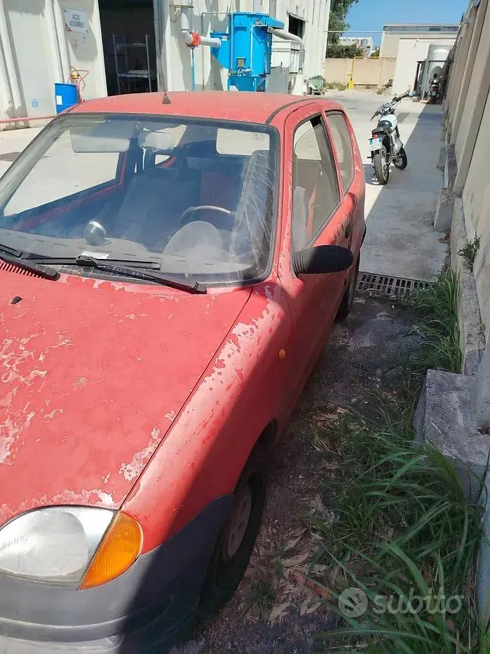 Usata Fiat 600 54 CV (39 kW) 2000 Rosso Berlina
