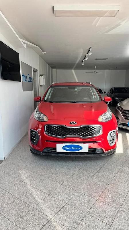 Rosso Usata 2018 Kia Sportage SUV | 14.200 € (Buon prezzo) - Immagine 1/4