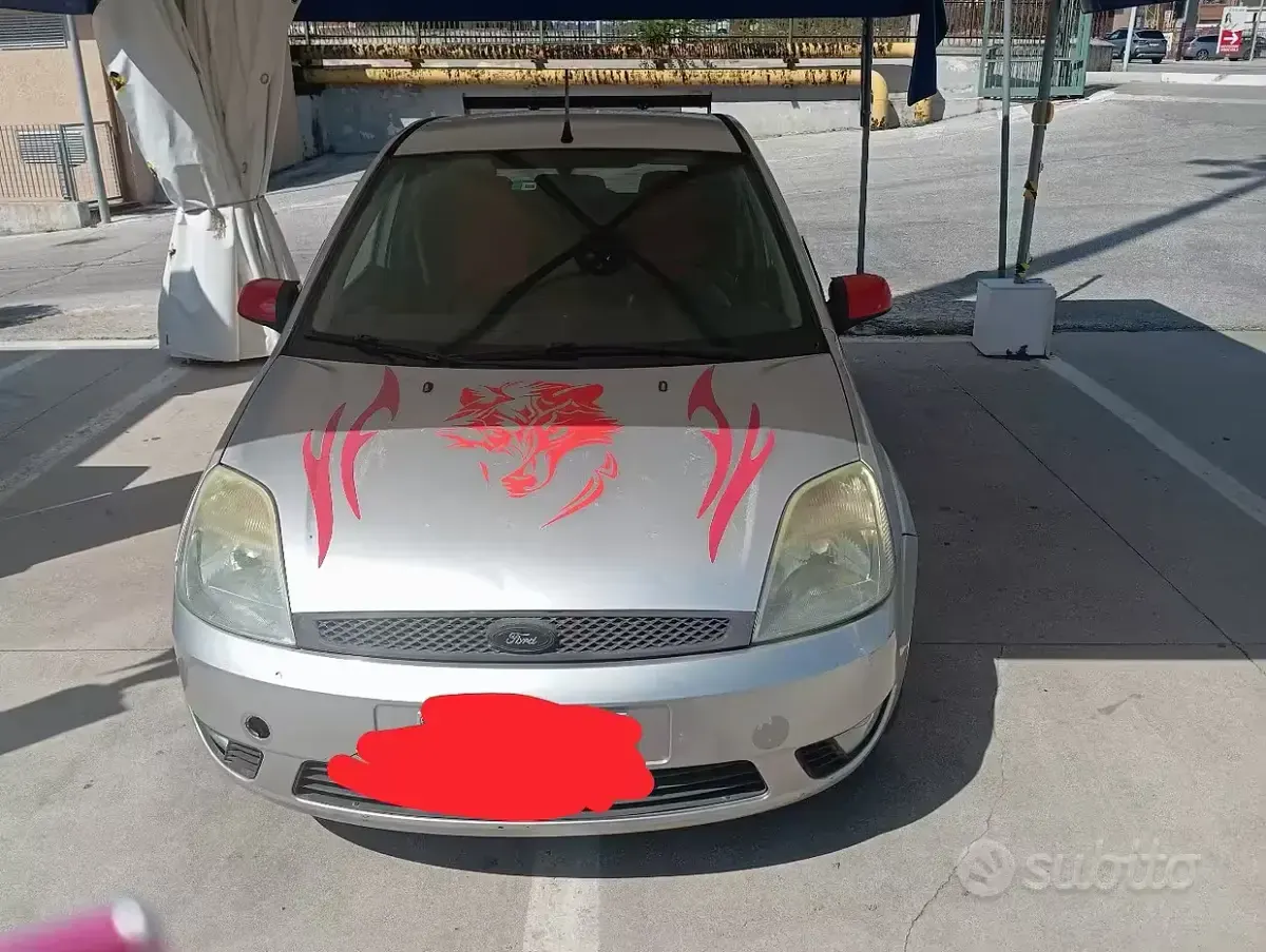 Usata Ford Fiesta 68 CV (50 kW) 2003 Utilitaria
