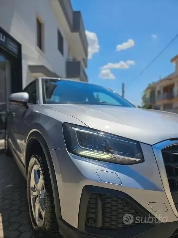 Usata Audi Q2 Business 150 CV (110 kW) 2020 Grigio SUV