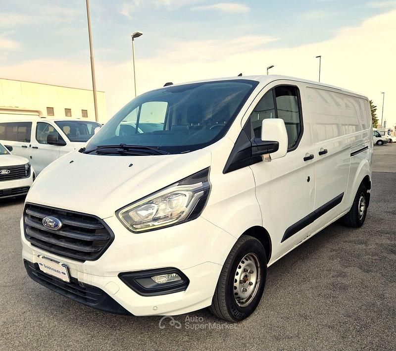 Usata Ford Transit Custom 170 CV (125 kW) 2021 Bianco Berlina