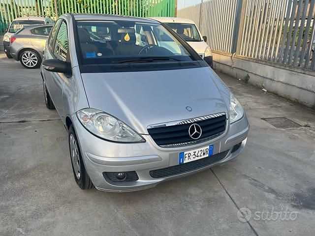 Usata Mercedes A180 Elegance 109 CV (80 kW) 2007 Grigio Berlina