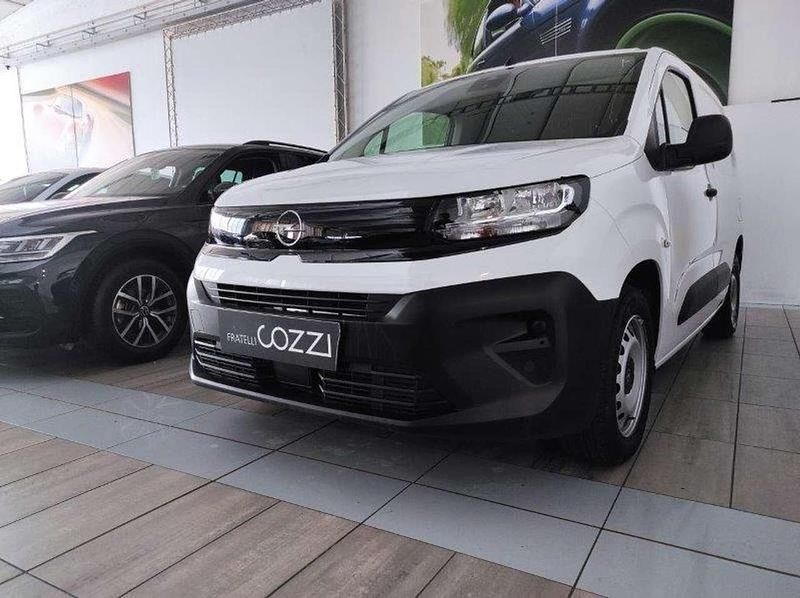 Usata Opel Combo 131 CV (96 kW) 2024 Bianco Monovolume