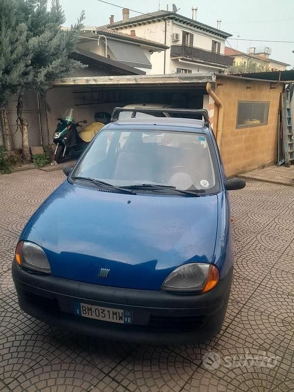 Usata Fiat 600 2000 Blu Berlina